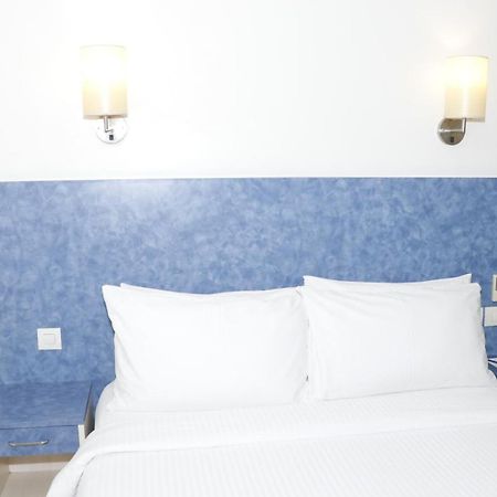 Hometel Csandígarh Kültér fotó