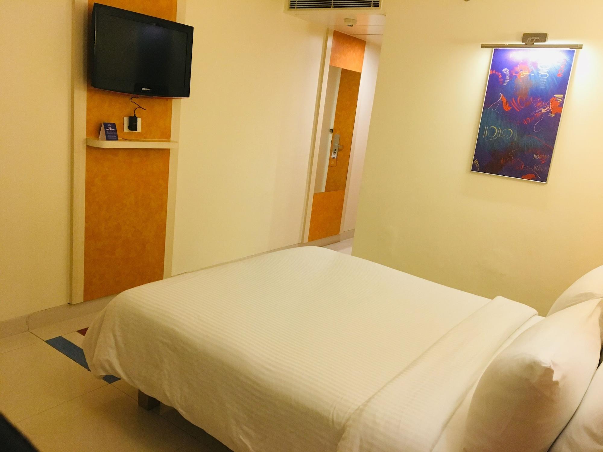 Hometel Csandígarh Kültér fotó