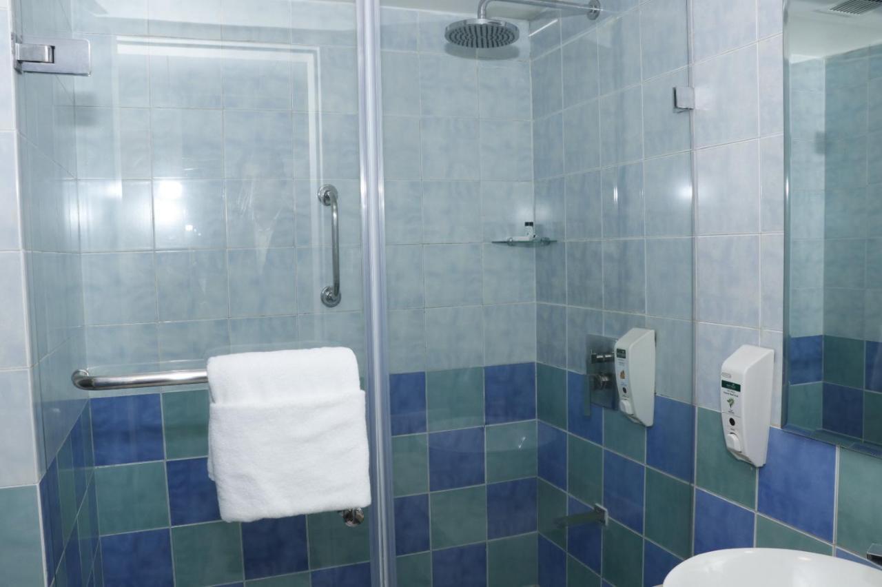 Hometel Csandígarh Kültér fotó