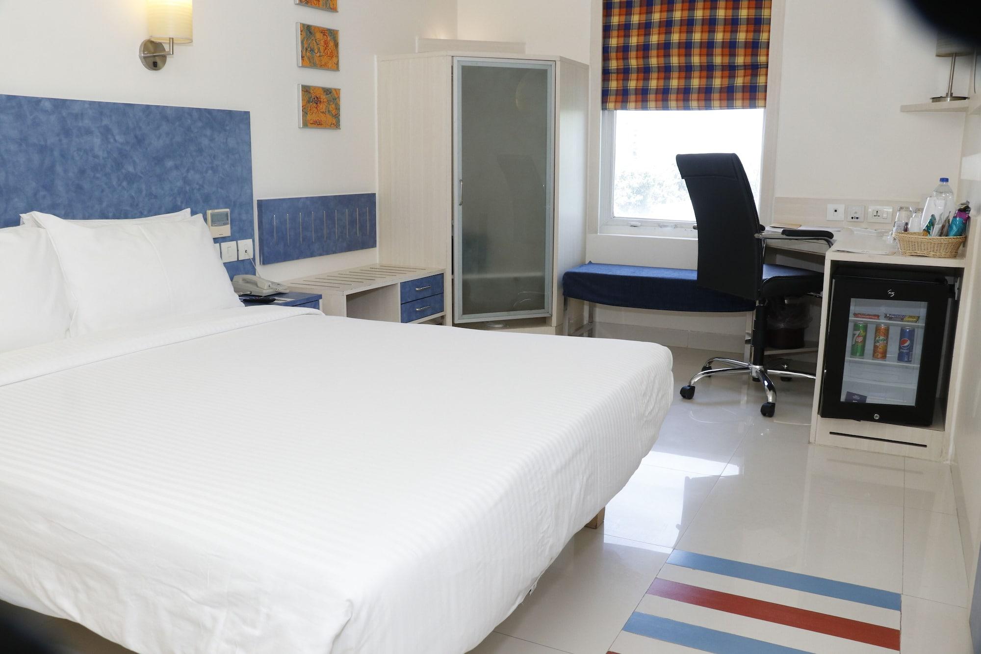 Hometel Csandígarh Kültér fotó