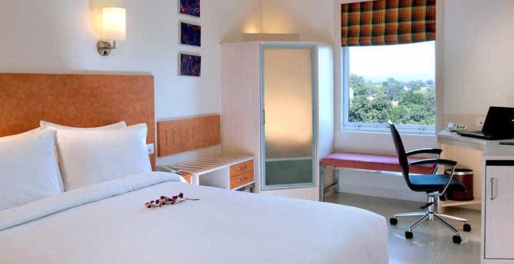 Hometel Csandígarh Kültér fotó