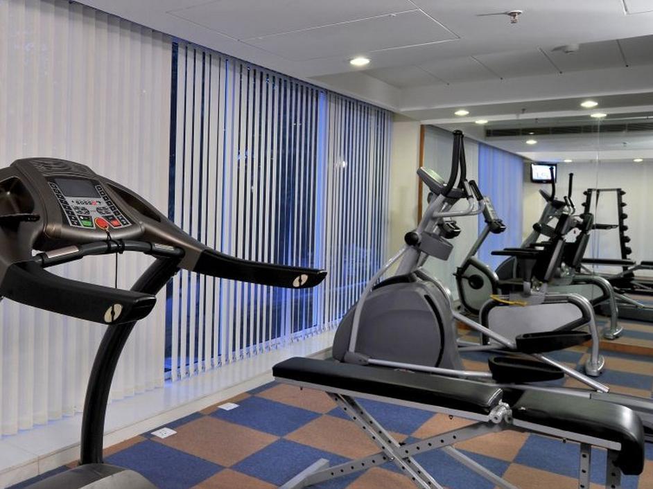 Hometel Csandígarh Kültér fotó