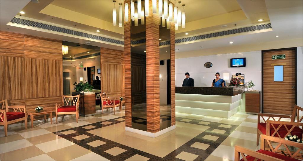Hometel Csandígarh Kültér fotó